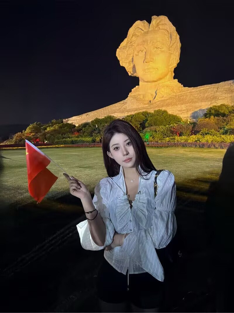 武汉外围学生妹 174/98 天然D 纯欲 洋气 新人相关配图