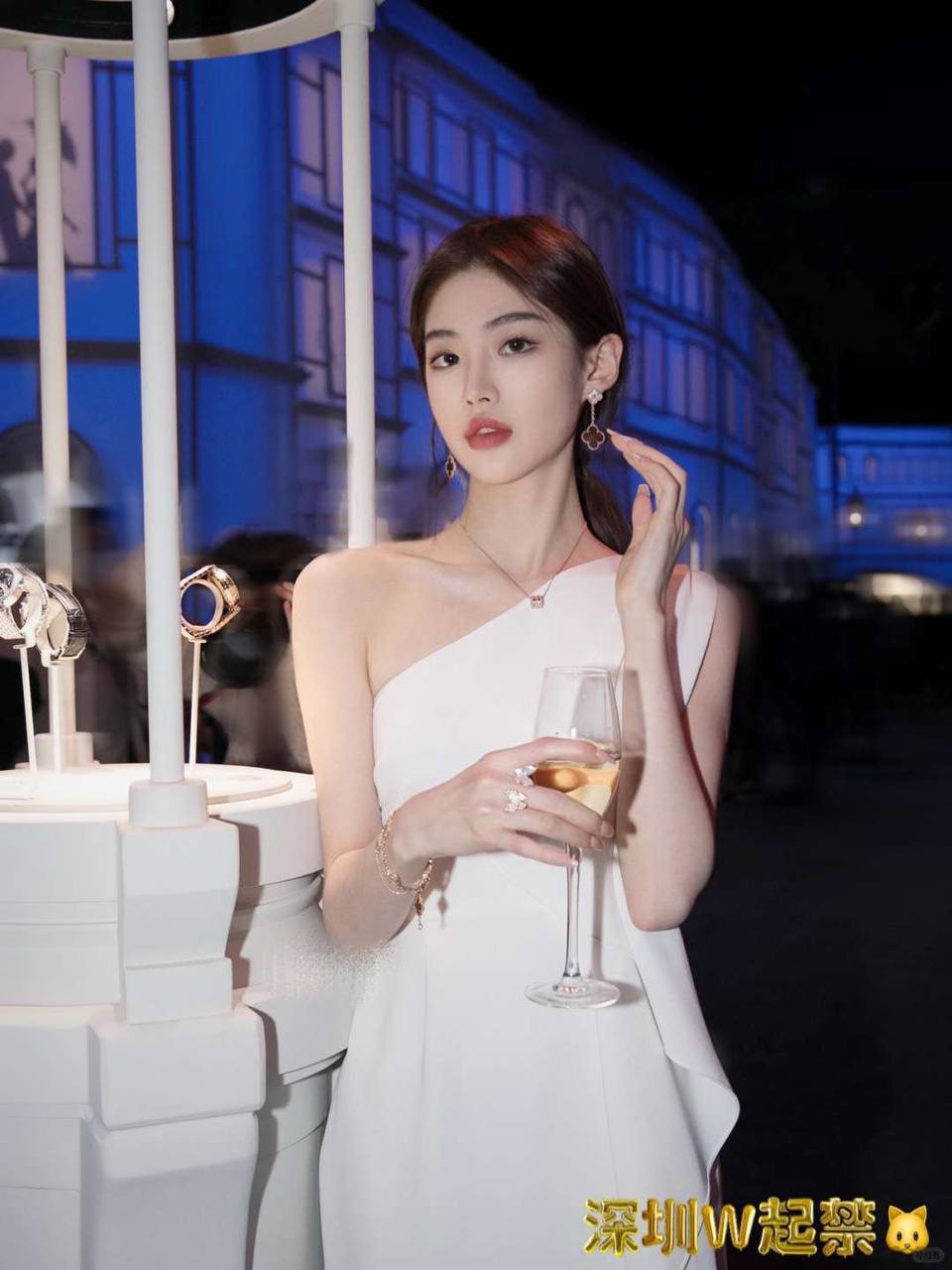 上海外围御姐 180 天然D 明星脸 超模 女神