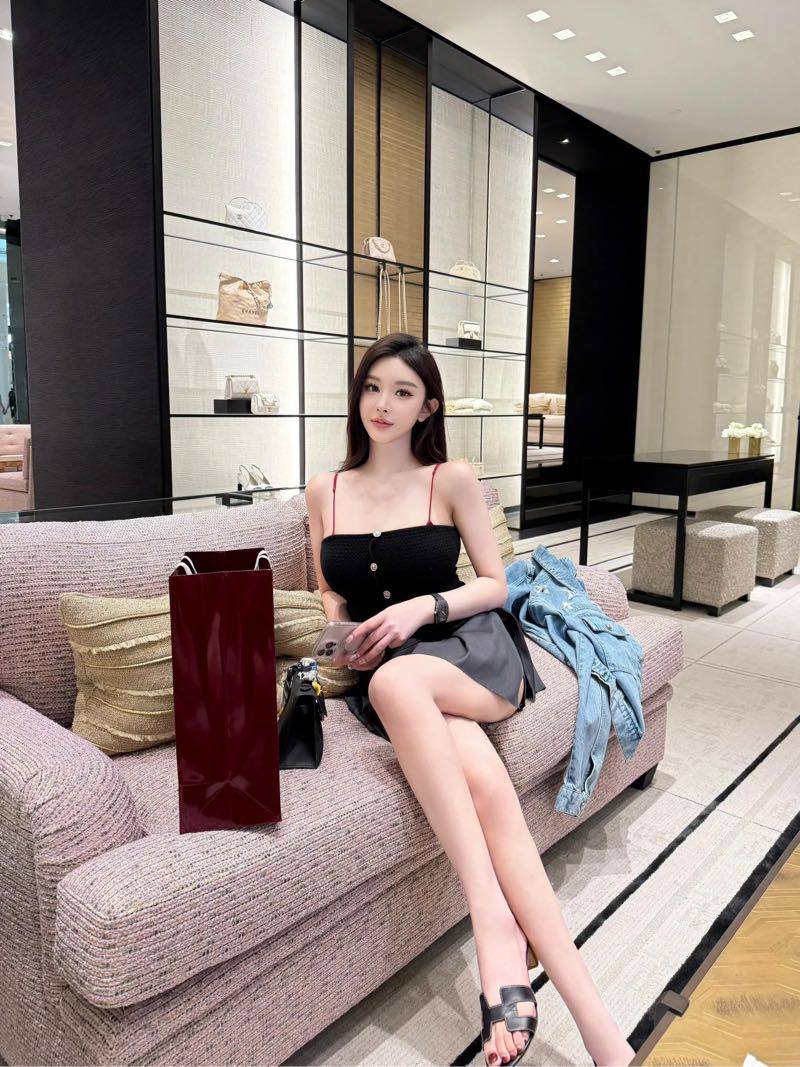 北京外围筷子腿 172 天然D 初恋feel 女神 网红相关配图