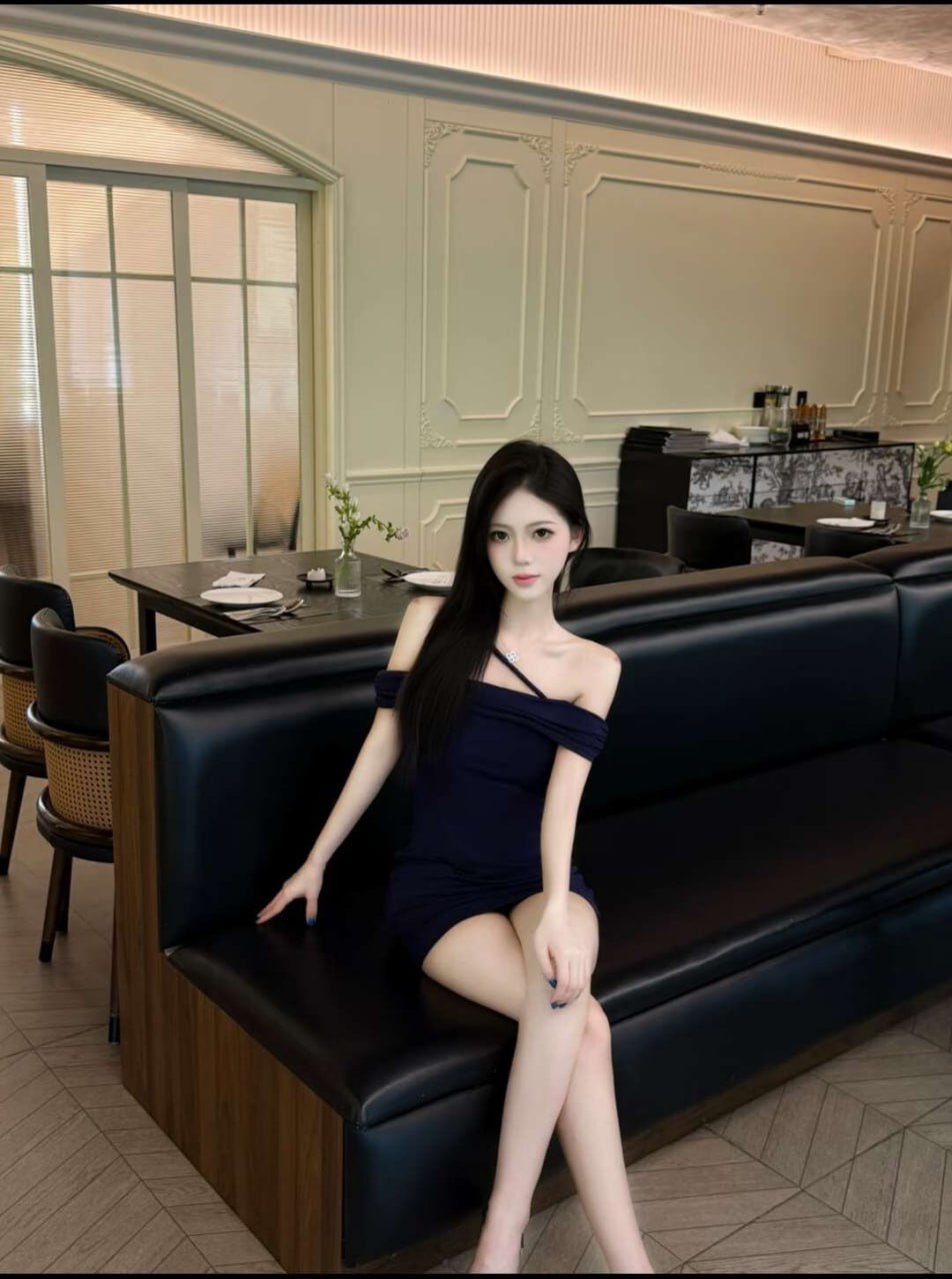 南宁外围纯欲 167/85 天然C 筷子腿 制服 精致相关配图