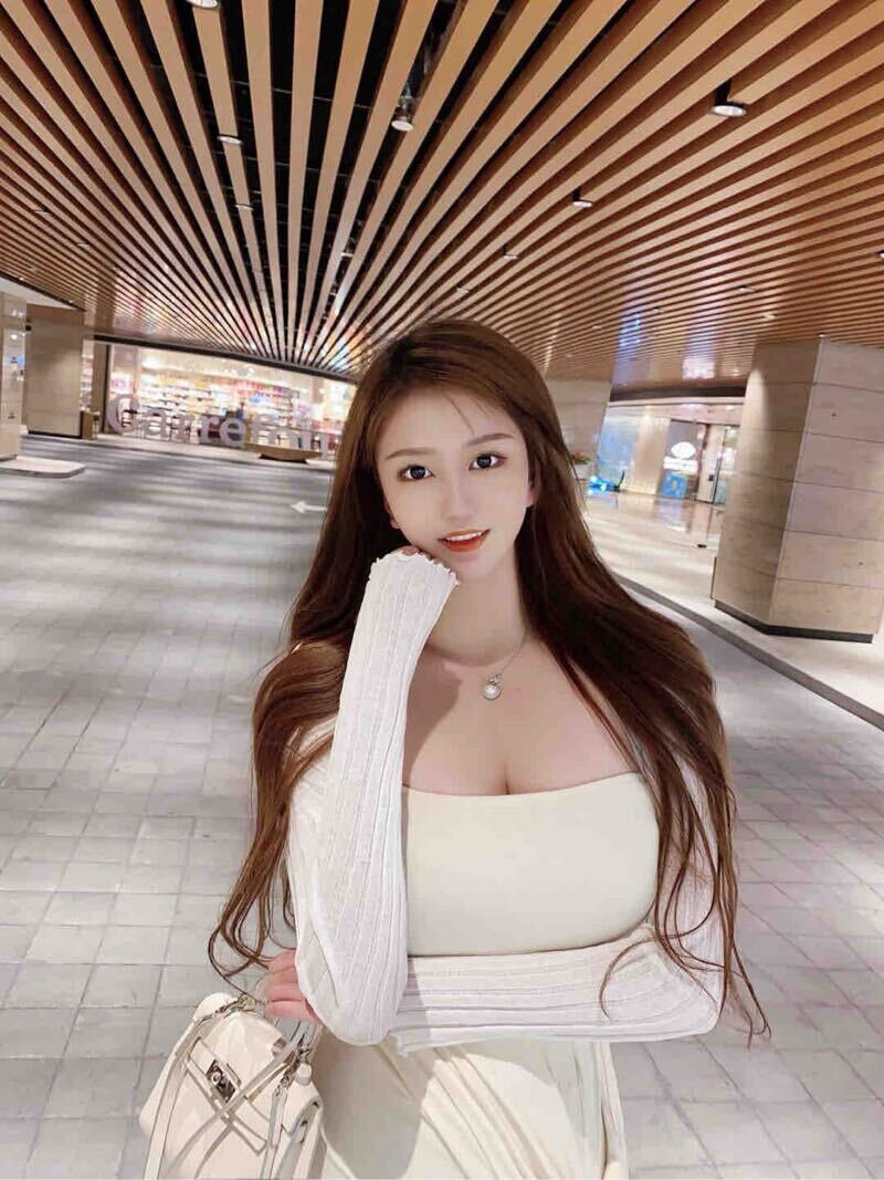南宁外围空姐 178/69 天然C 车模 欧美身材 初恋feel相关配图